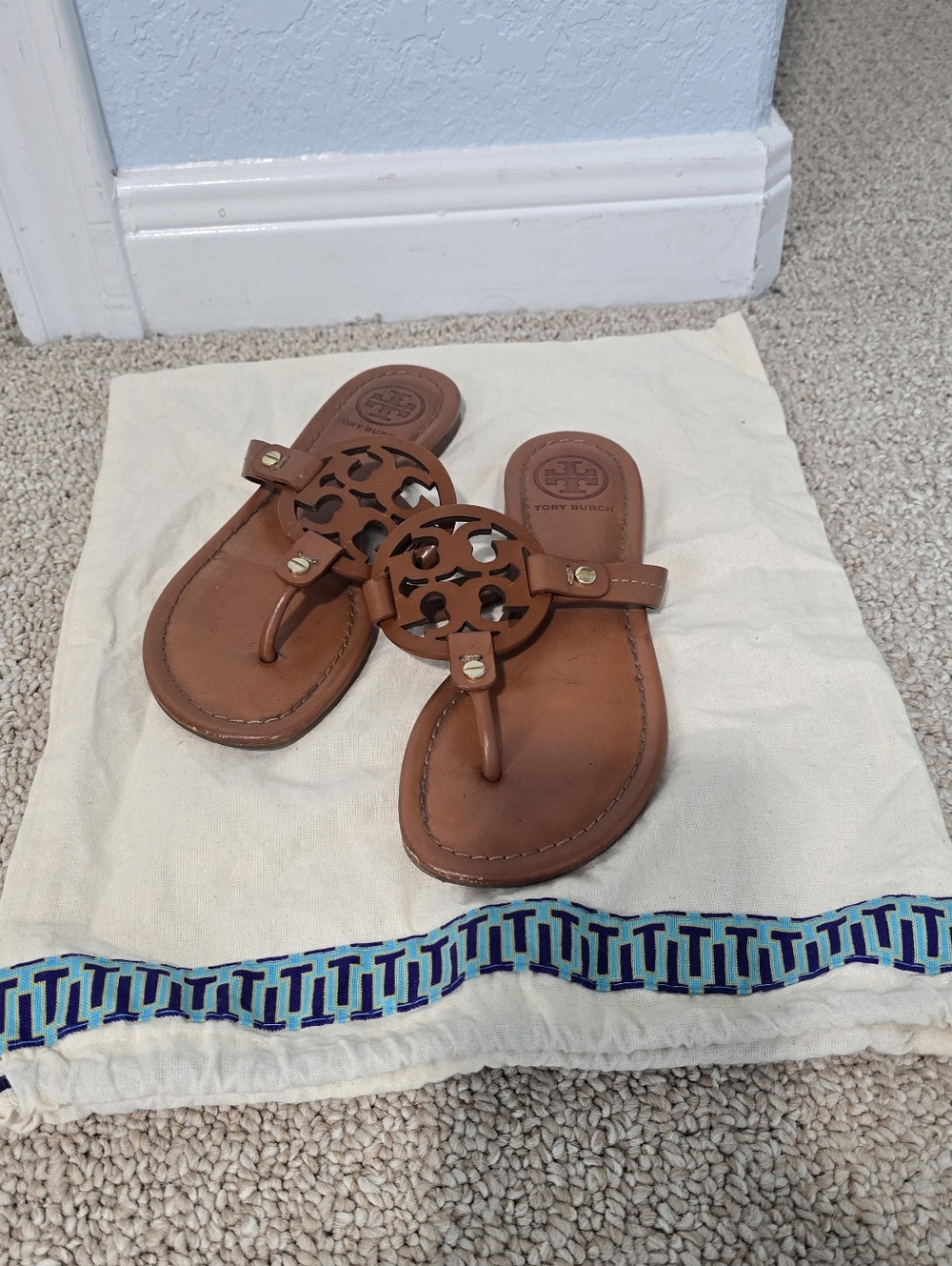 Tory Burch Leather Logo Thong Miller Sandals — Cognac Brown Size 5.5